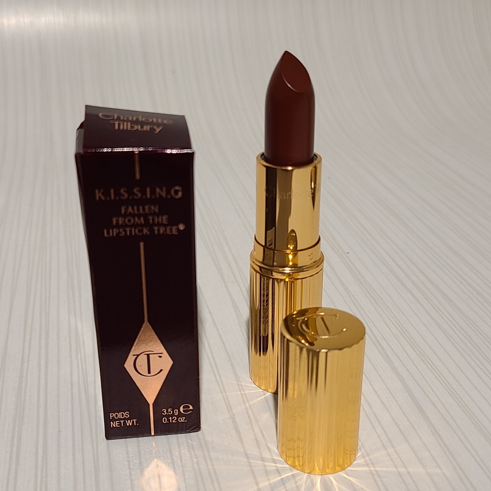 K.I.S.S.I.N.G Night Crimson Lipstick